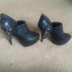 Bakers Black Booties with Chain Size 8